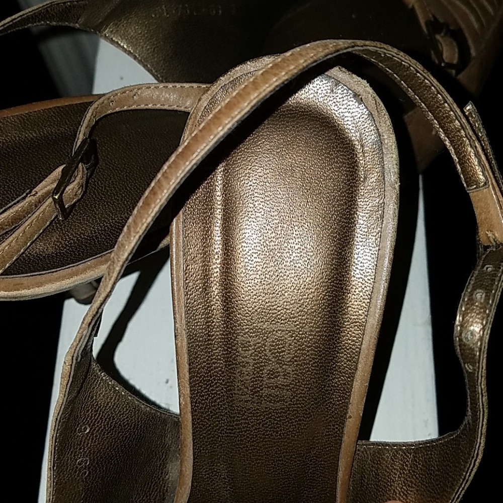 Shoes - Picture 3 of 3